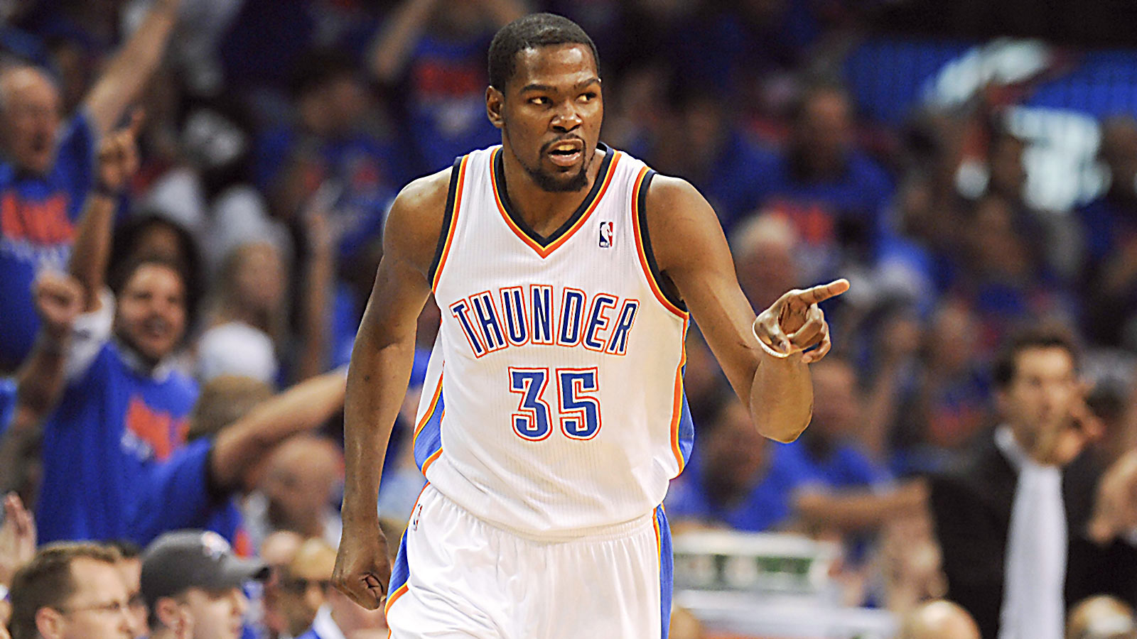 Kevin Durant imparable contra el Thunder