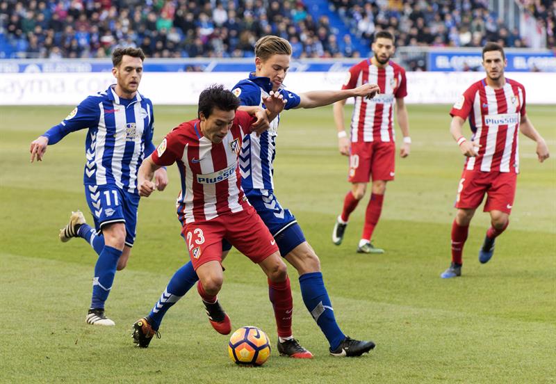 Atlético de Madrid sale vivo de su visita a Alavés y rescató un punto