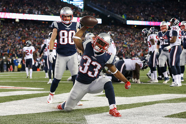 Patriots apalean a Texans y regresan al Juego de Campeonato de la AFC