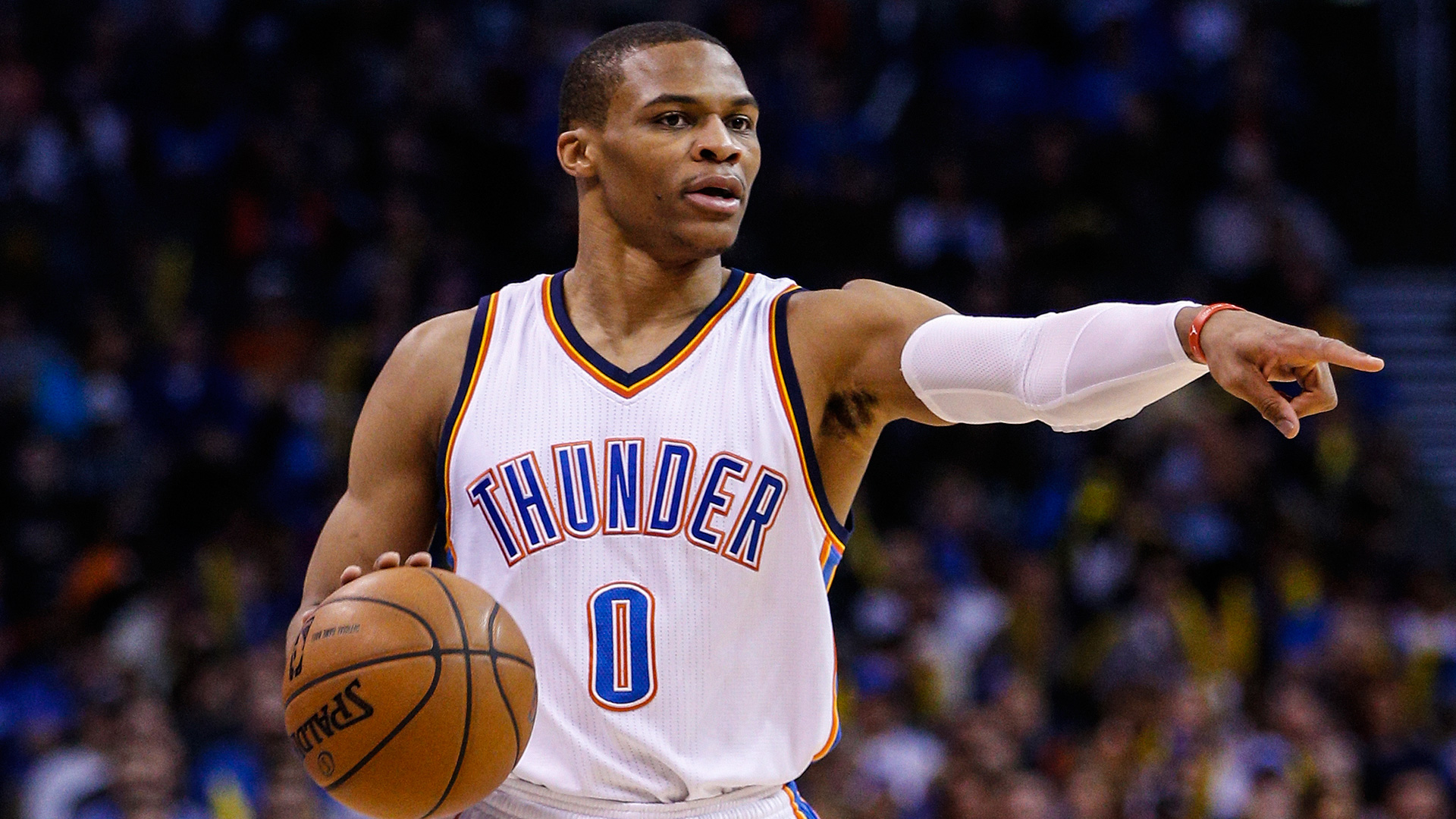 Russell Westbrook imparable en victoria del Thunder