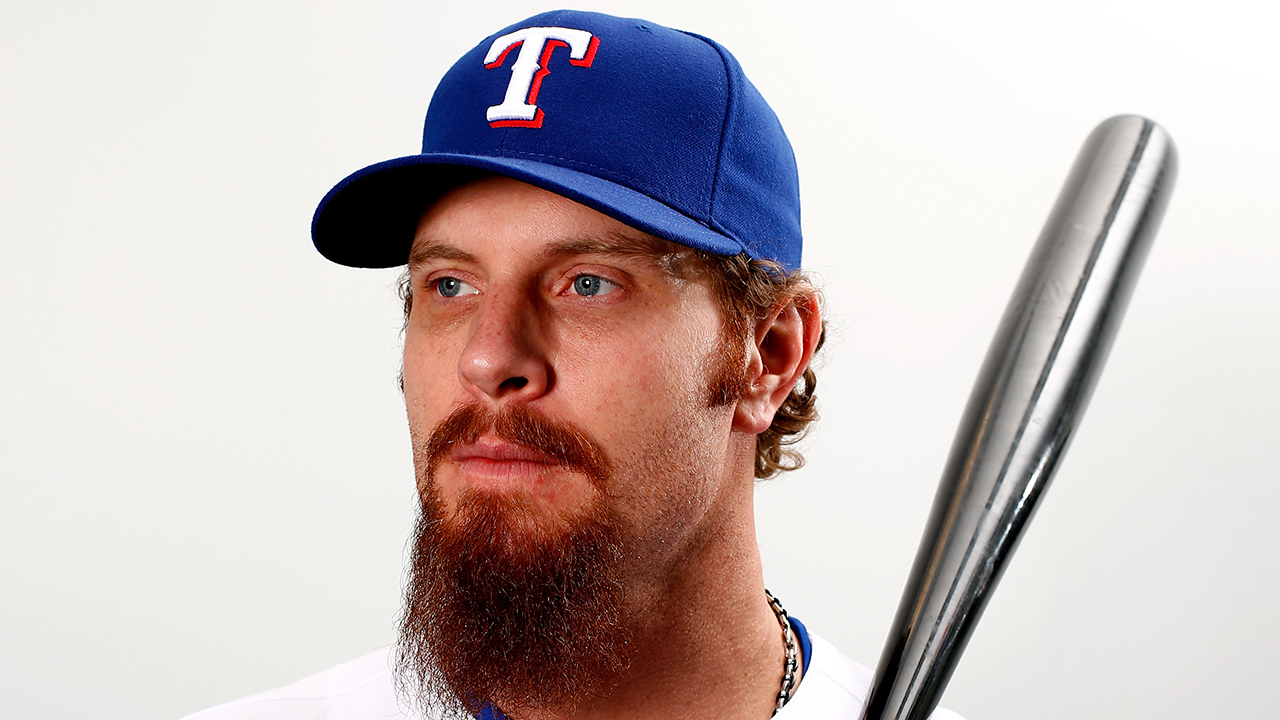 Josh Hamilton necesitaría otra cirugía en la rodilla