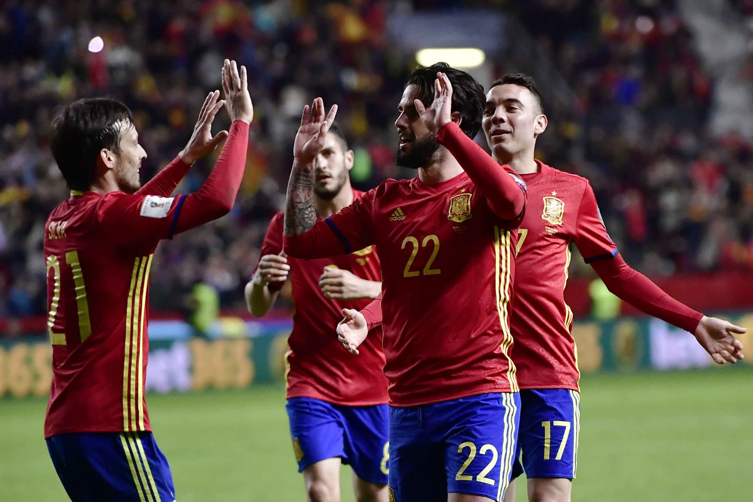 España golea con autoridad a Israel