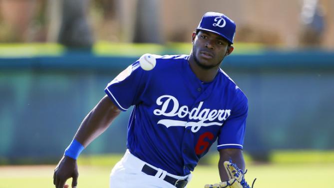 Yasiel Puig es removido de la alineación por lesión