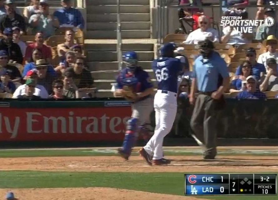 VIDEO | Yasiel Puig pierde la cabeza en el Spring Training