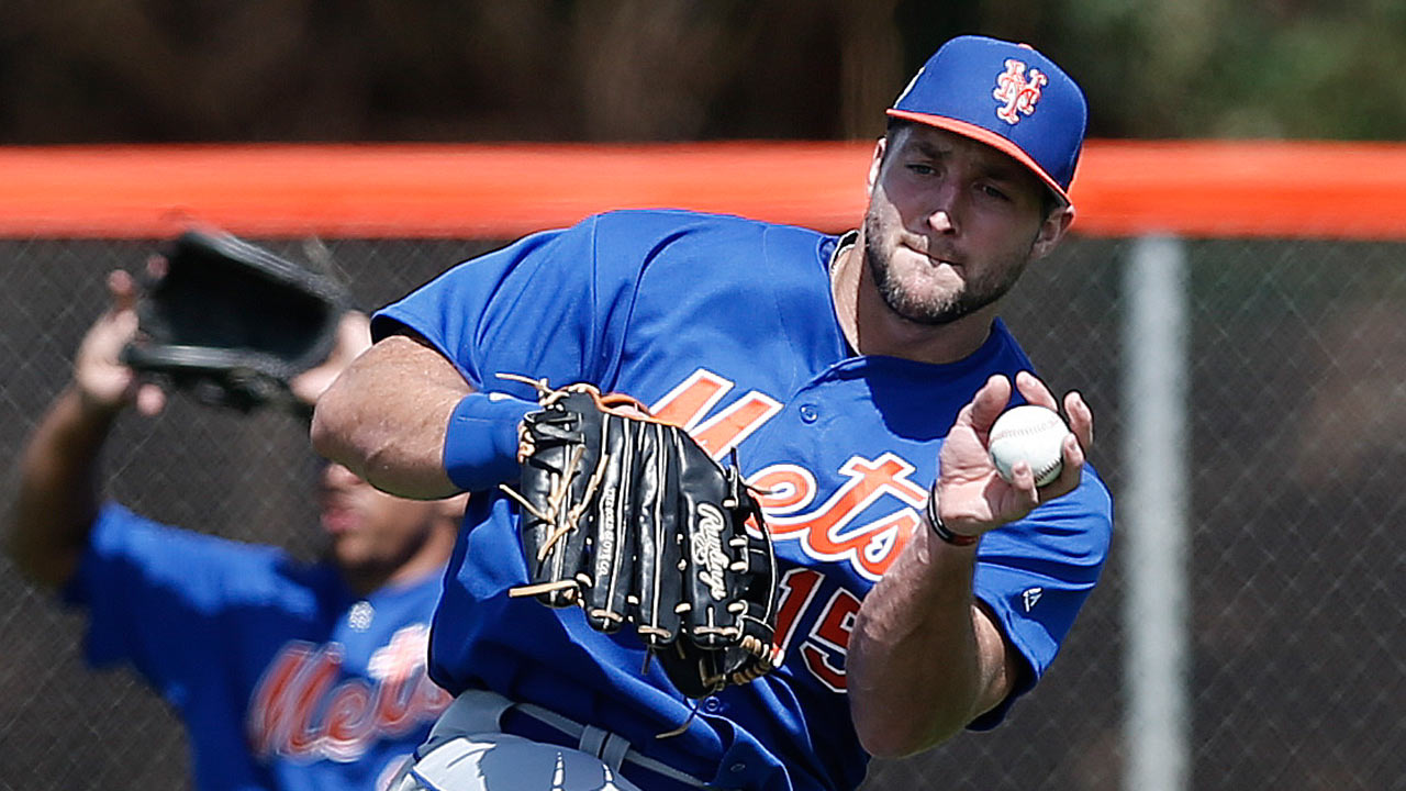 Tim Tebow, vería acción con los Mets