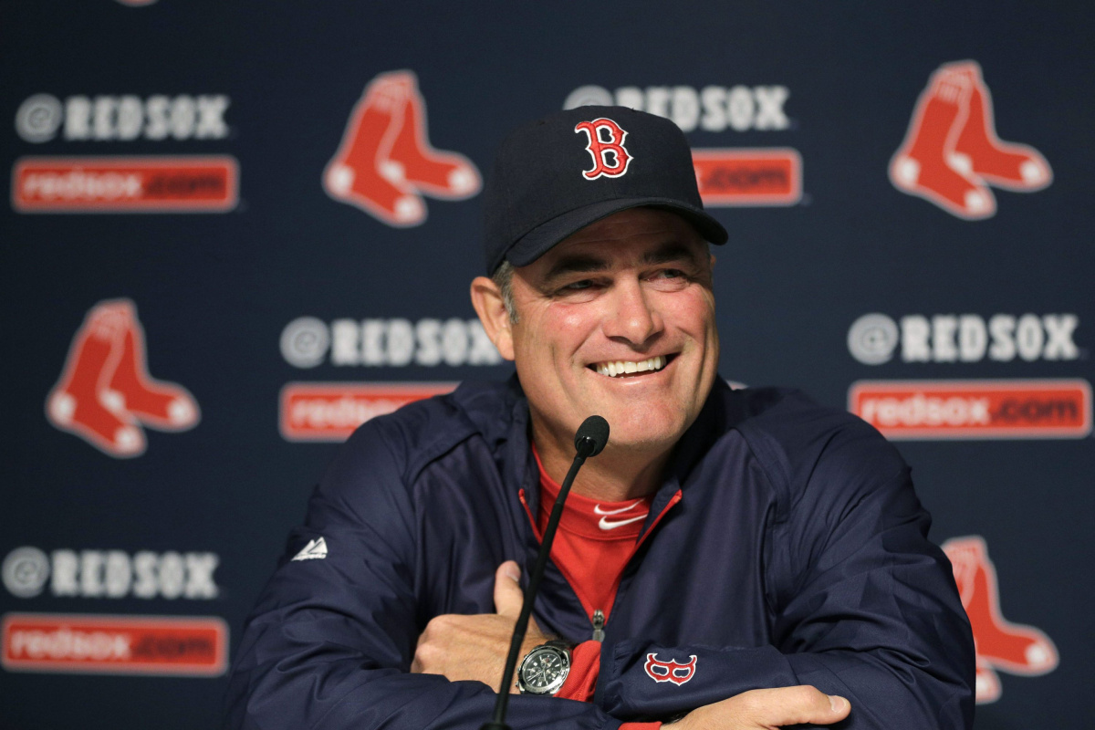 John Farrell mostró su apoyo al uso de interpretes