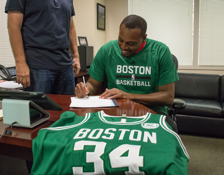 Paul Pierce vestirá por última vez el uniforme de los Celtics