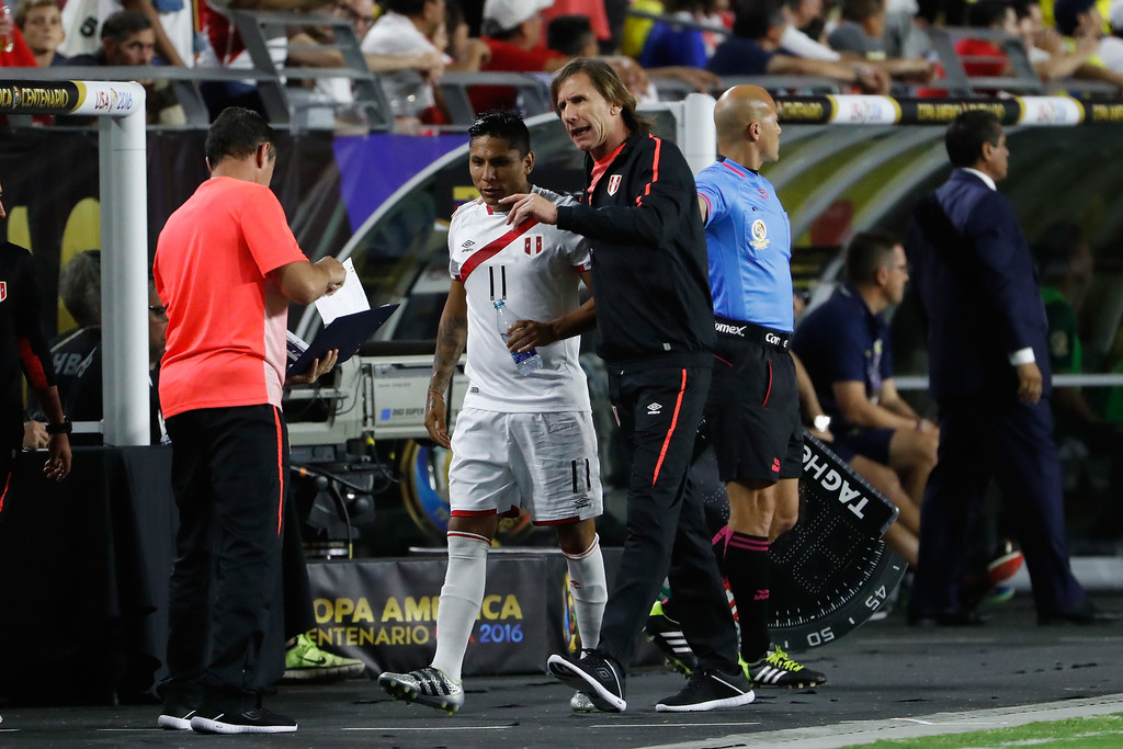 Gareca ya le tiene sustituto a Paolo Guerrero