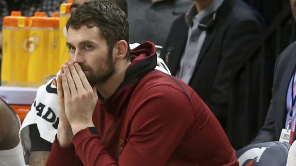 VIDEO | Kevin Love se rompe un diente vs Heat