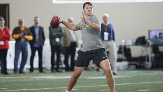 Josh Allen trabajó bajo la mirada del dueño de Browns en su pro day