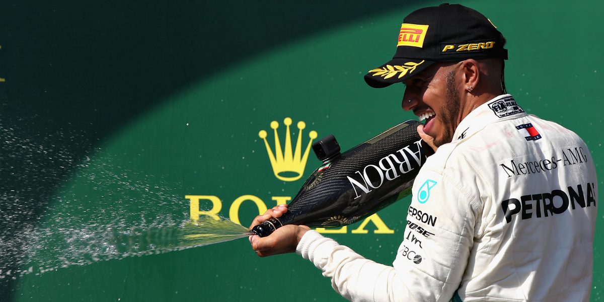 Lewis Hamilton triunfa en Hungaroring sin sudar