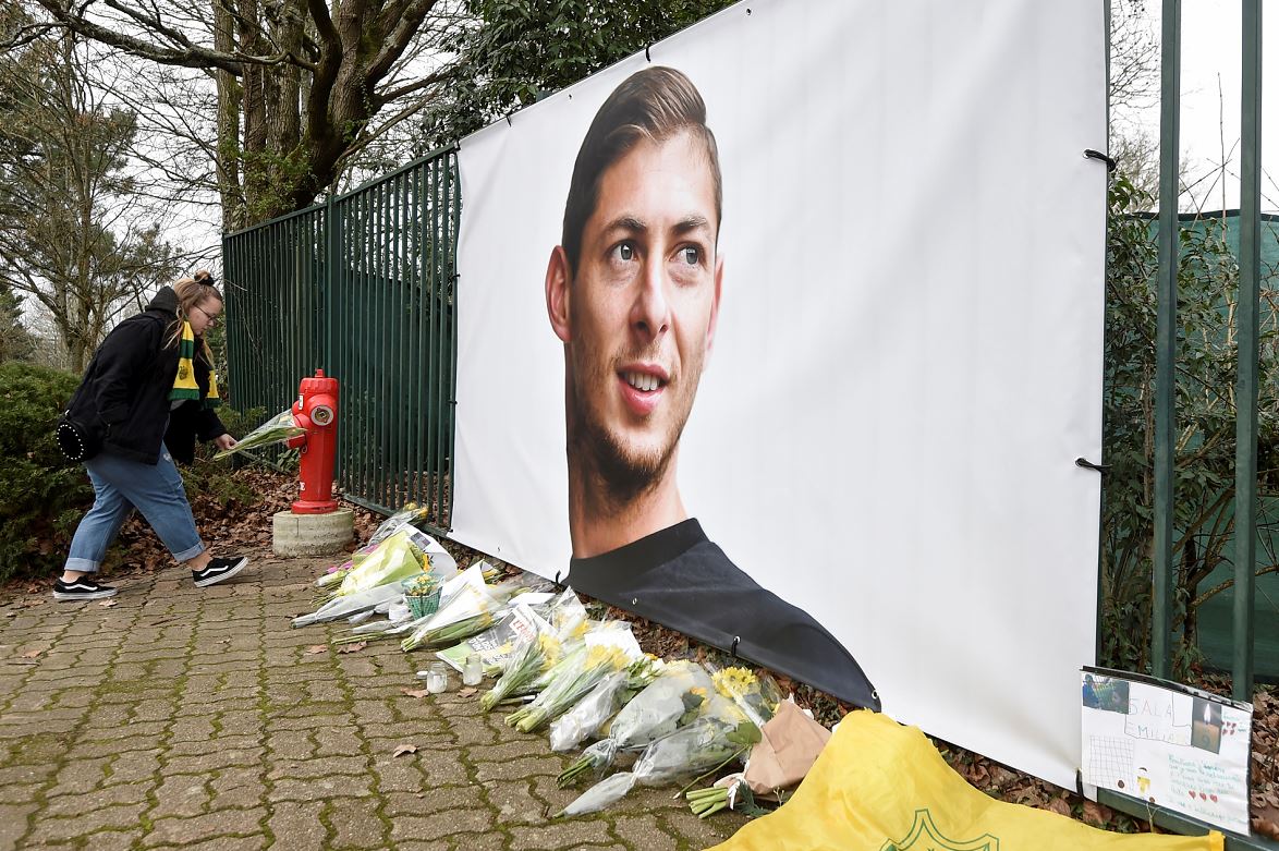 Hallaron posibles restos de la avioneta de Emiliano Sala