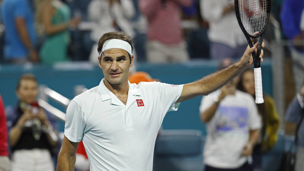 Roger Federer inscribe su nombre en la tercera ronda de Miami