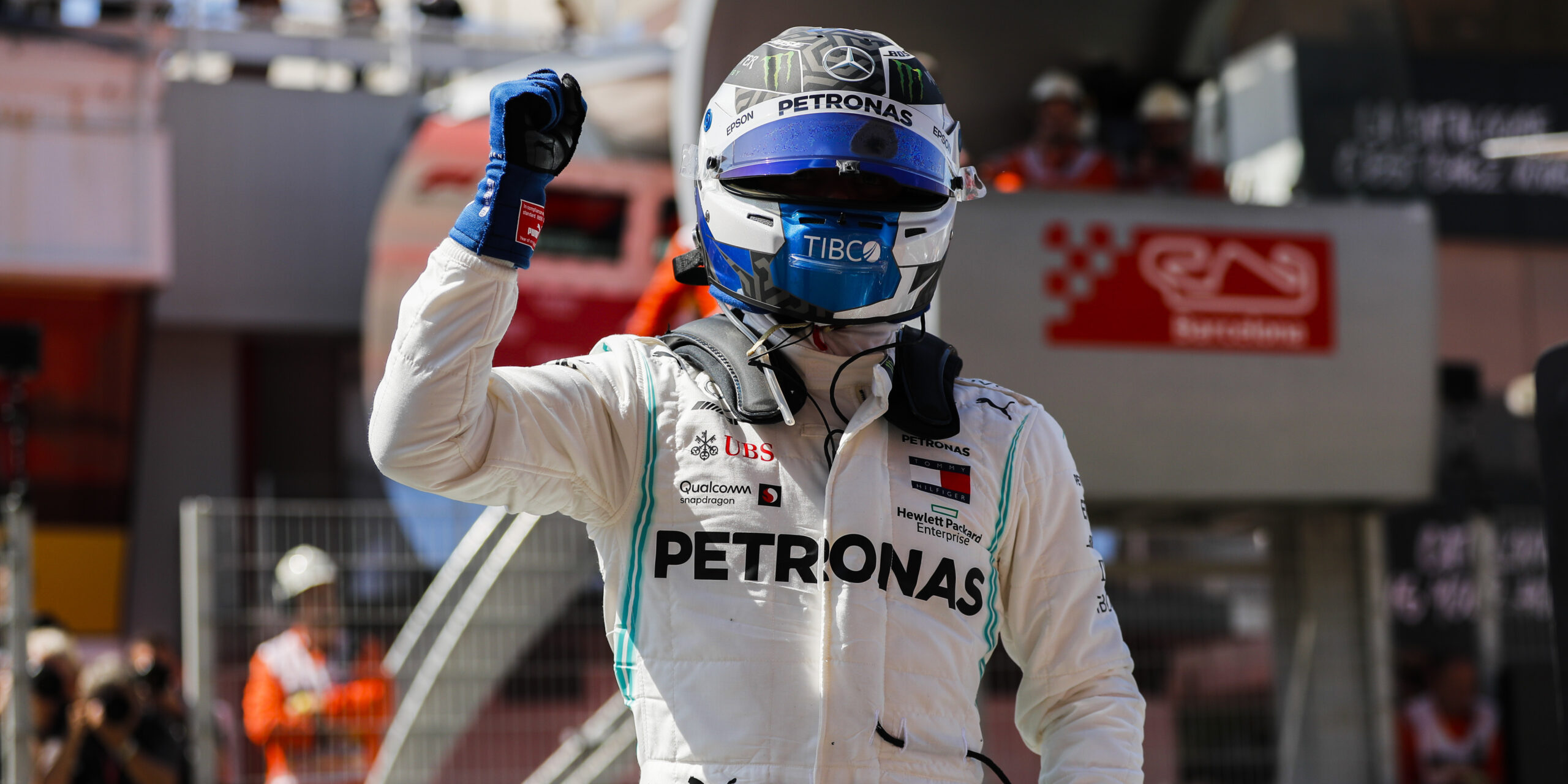 Bottas le gana la Pole a Hamilton en España