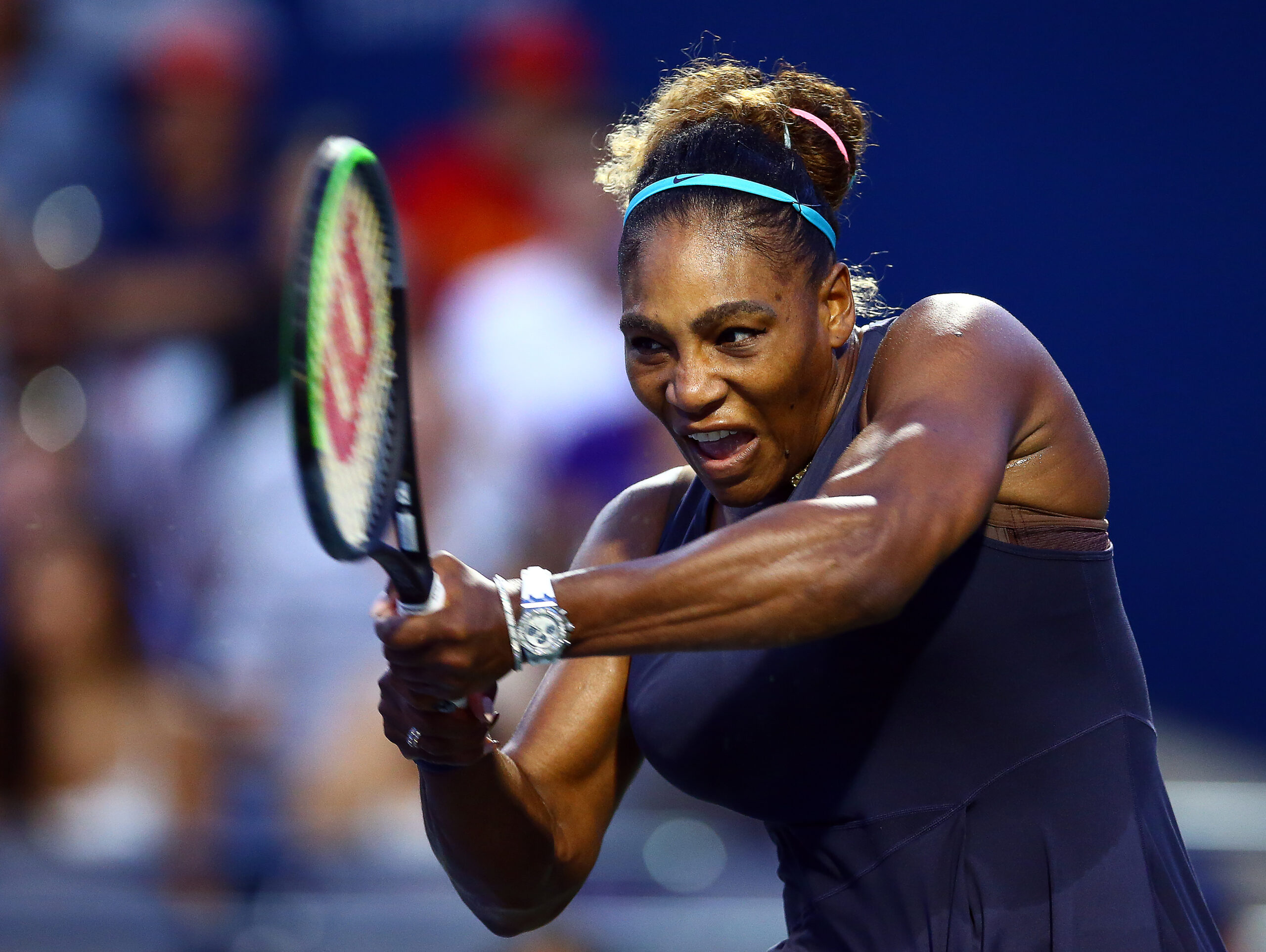 Serena Williams pisa fuerte en Toronto