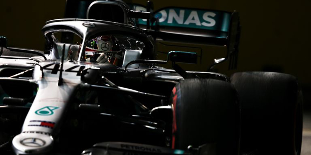 Mercedes: Favorita en Singapur