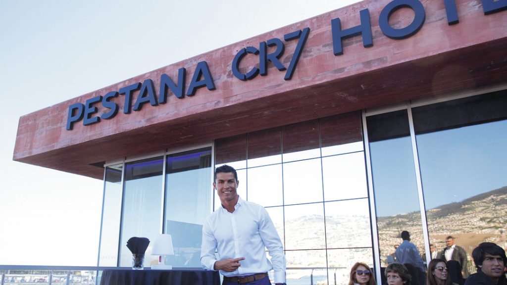 Cristiano Ronaldo cederá sus hoteles para que sirvan como hospitales en Portugal.