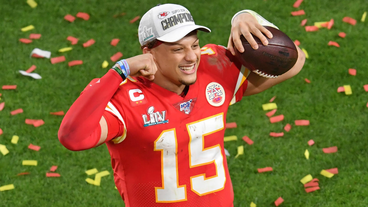 Mahomes acordó el mejor contrato para un atleta