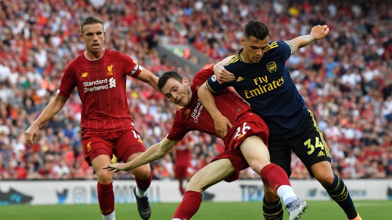 Liverpool y Arsenal inauguran temporada inglesa con la Community Shield