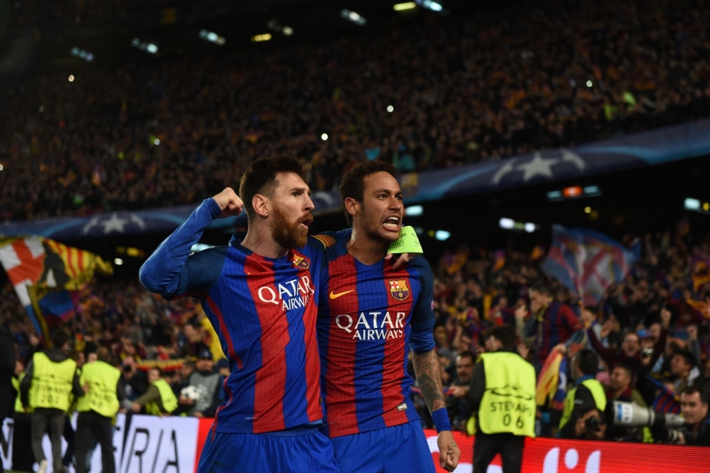 Neymar y Messi durante la remontada contra el PSG en Champions League.