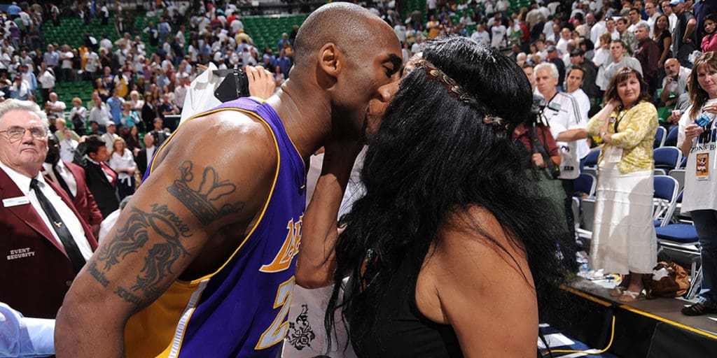 Pam Bryant, mamá de Kobe, siempre lo apoyó a lo largo de su carrera