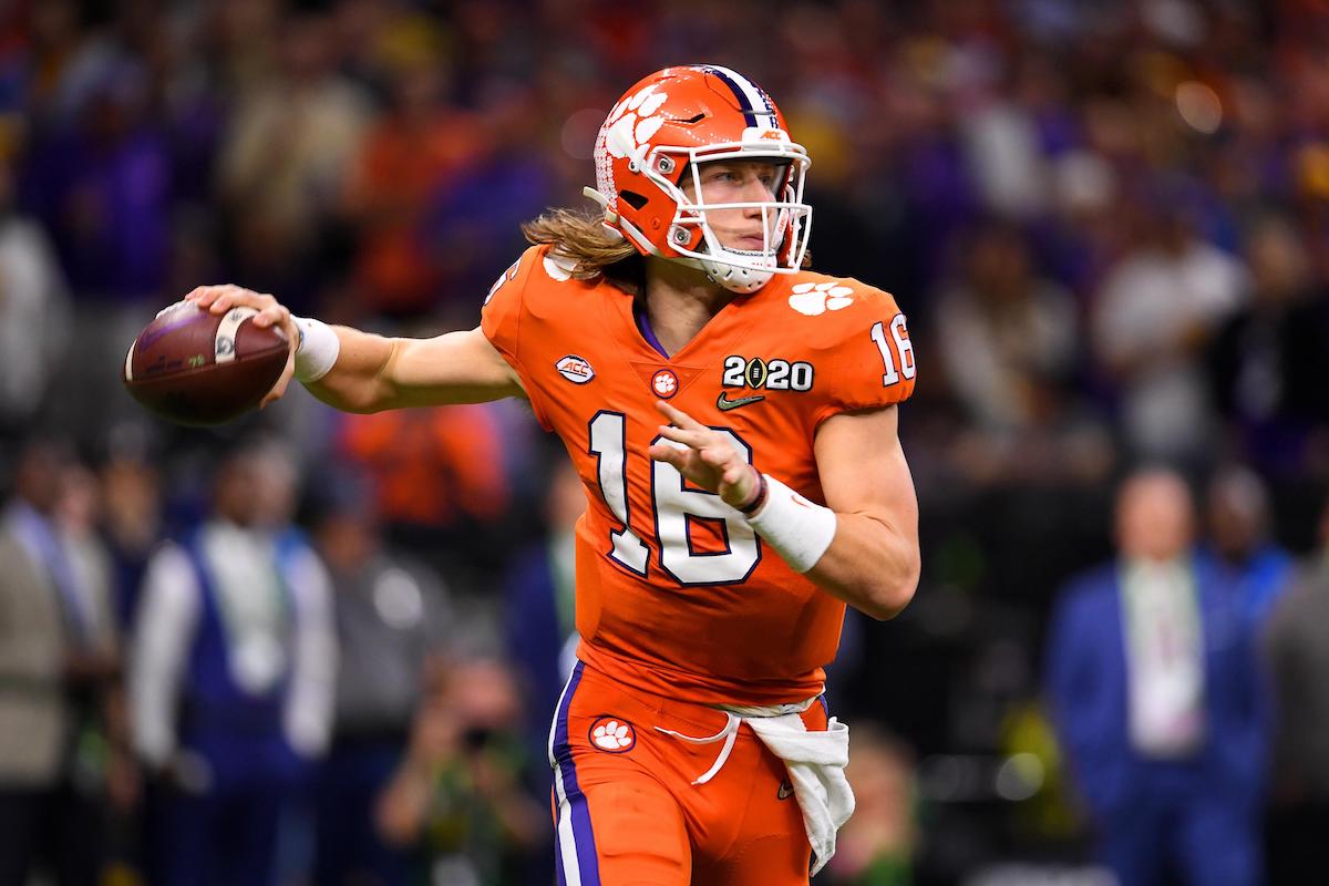 ¿Quién es Trevor Lawrence y por qué todos hablan del QB antes del Draft de la NFL?