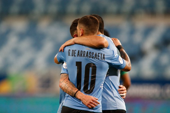 Uruguay clasifica a cuartos de final de la Copa América