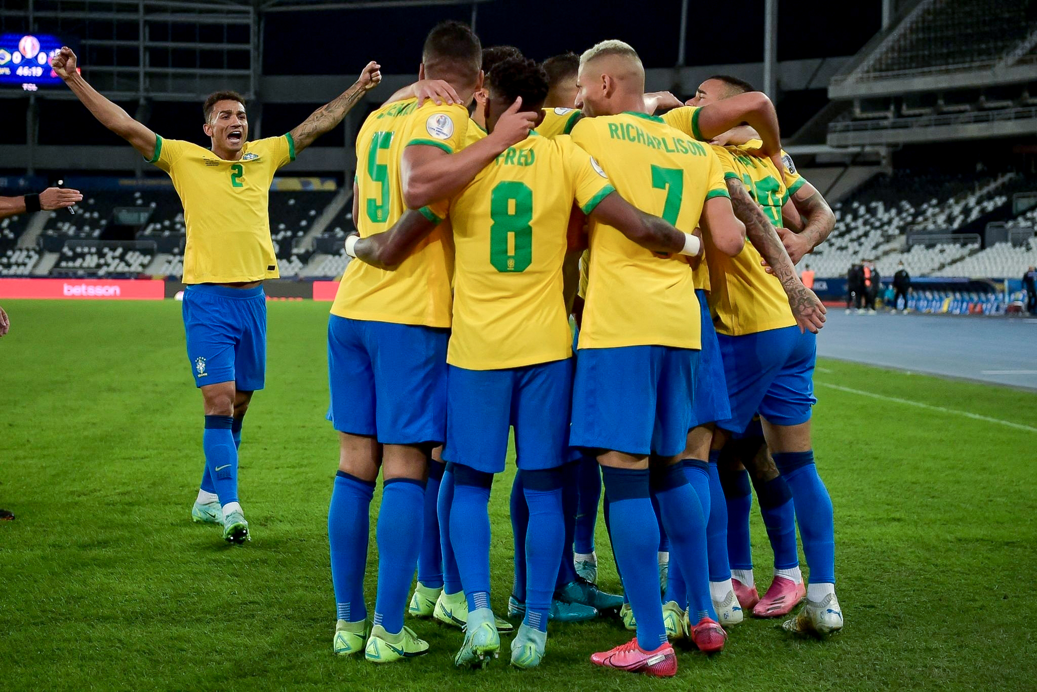 Brasil, el favorito que sigue su camino: venció 1-0 a Chile