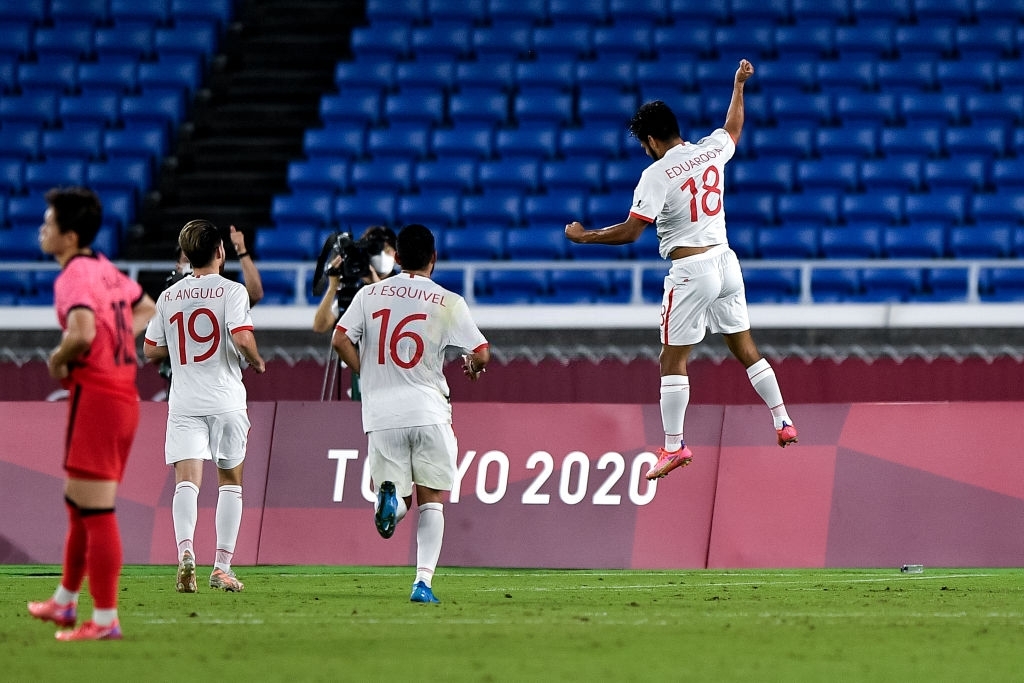 Tres campeones y el inspirado local van por el oro en el fútbol de Tokio 2020