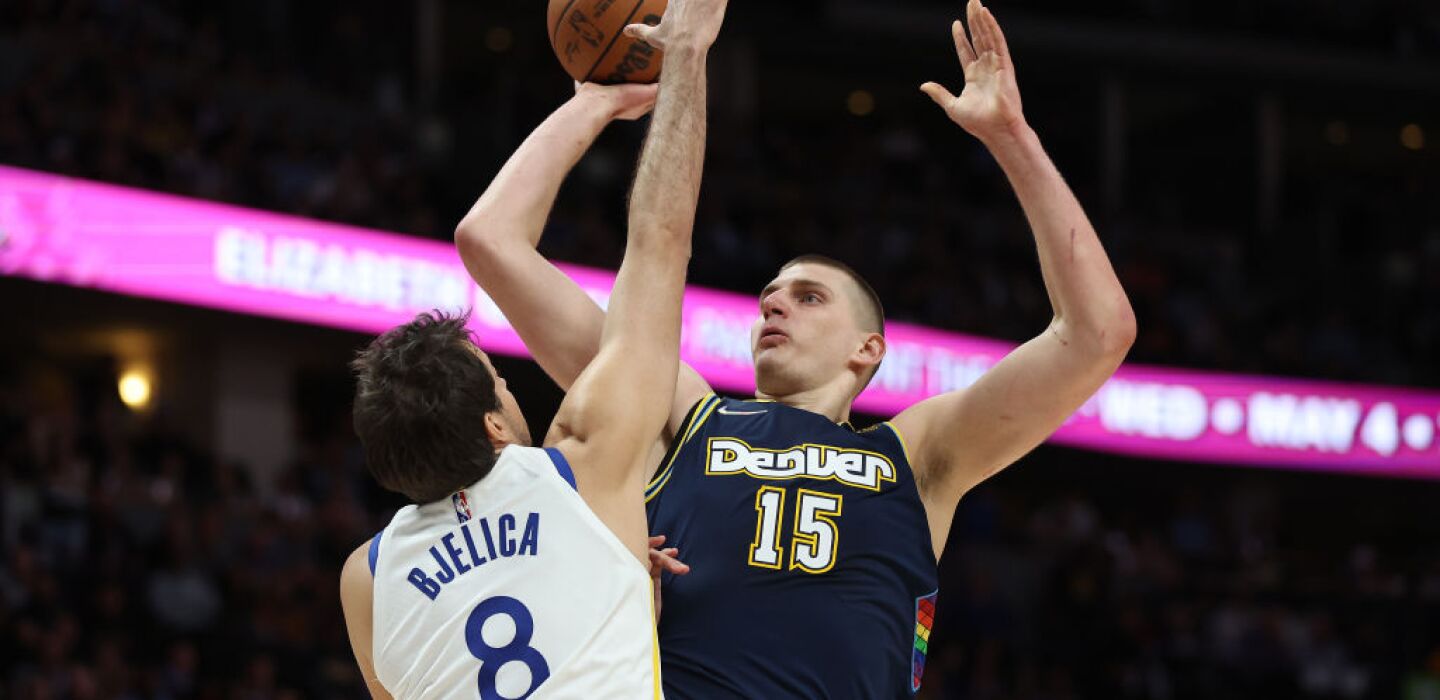 Los Nuggets evitaron la barrida de Warriors￼