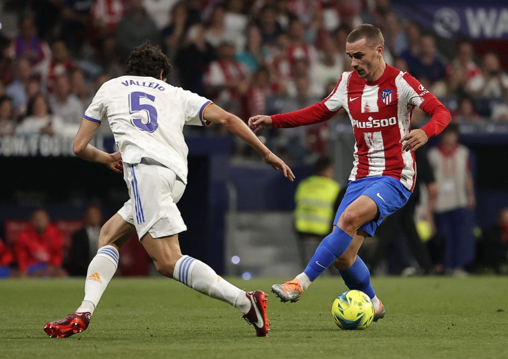 Antoine Griezmann contra Jesús Vallejo