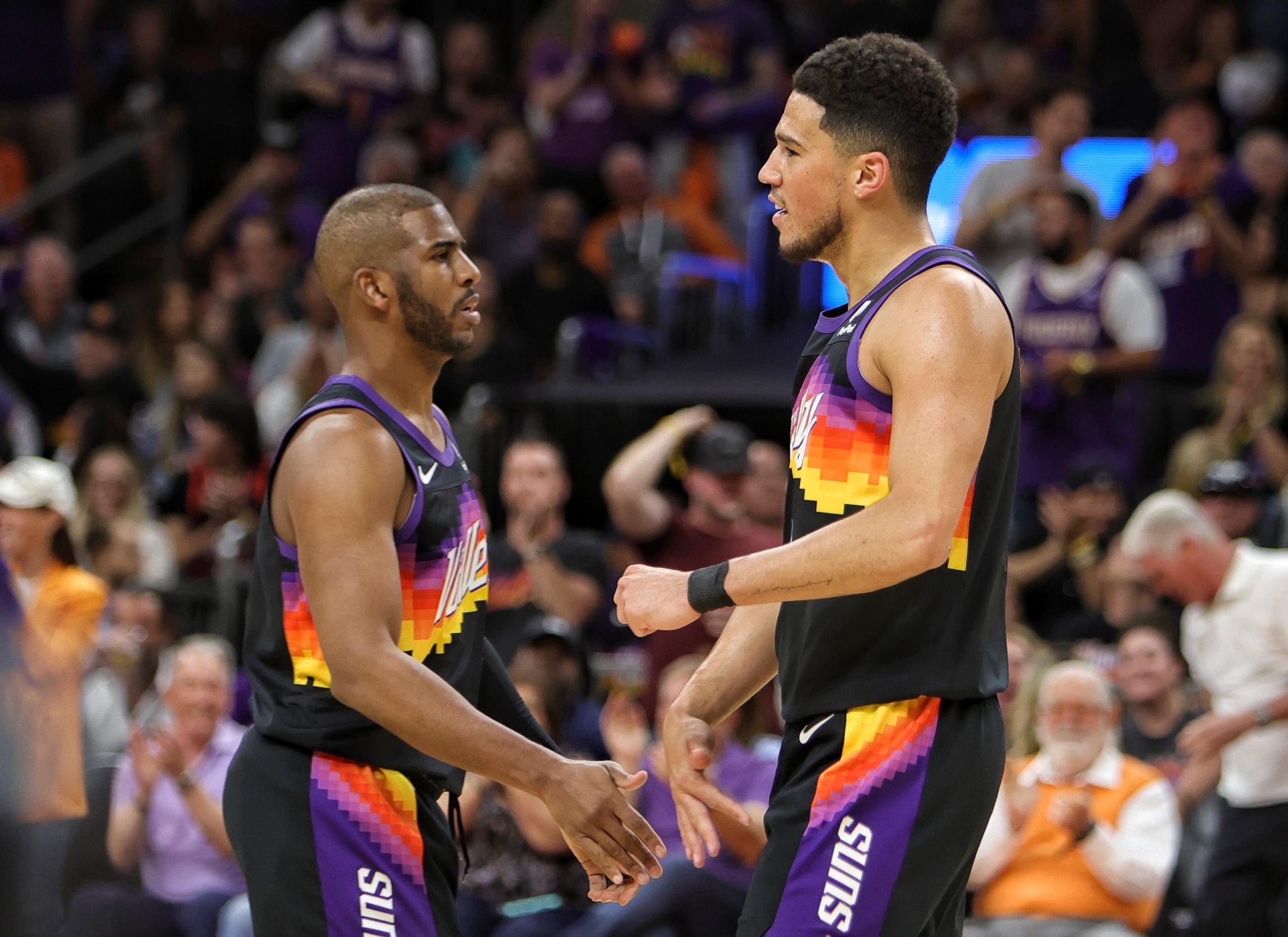 Devin Booker y Chris Paul, imparables: Suns arriba 2-0 sobre Mavs