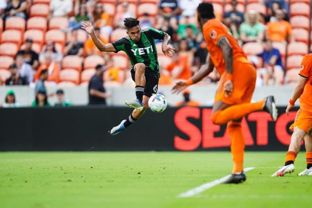 Daniel Pereira anotó su primer gol en la MLS ante Houston Dynamo, en abril