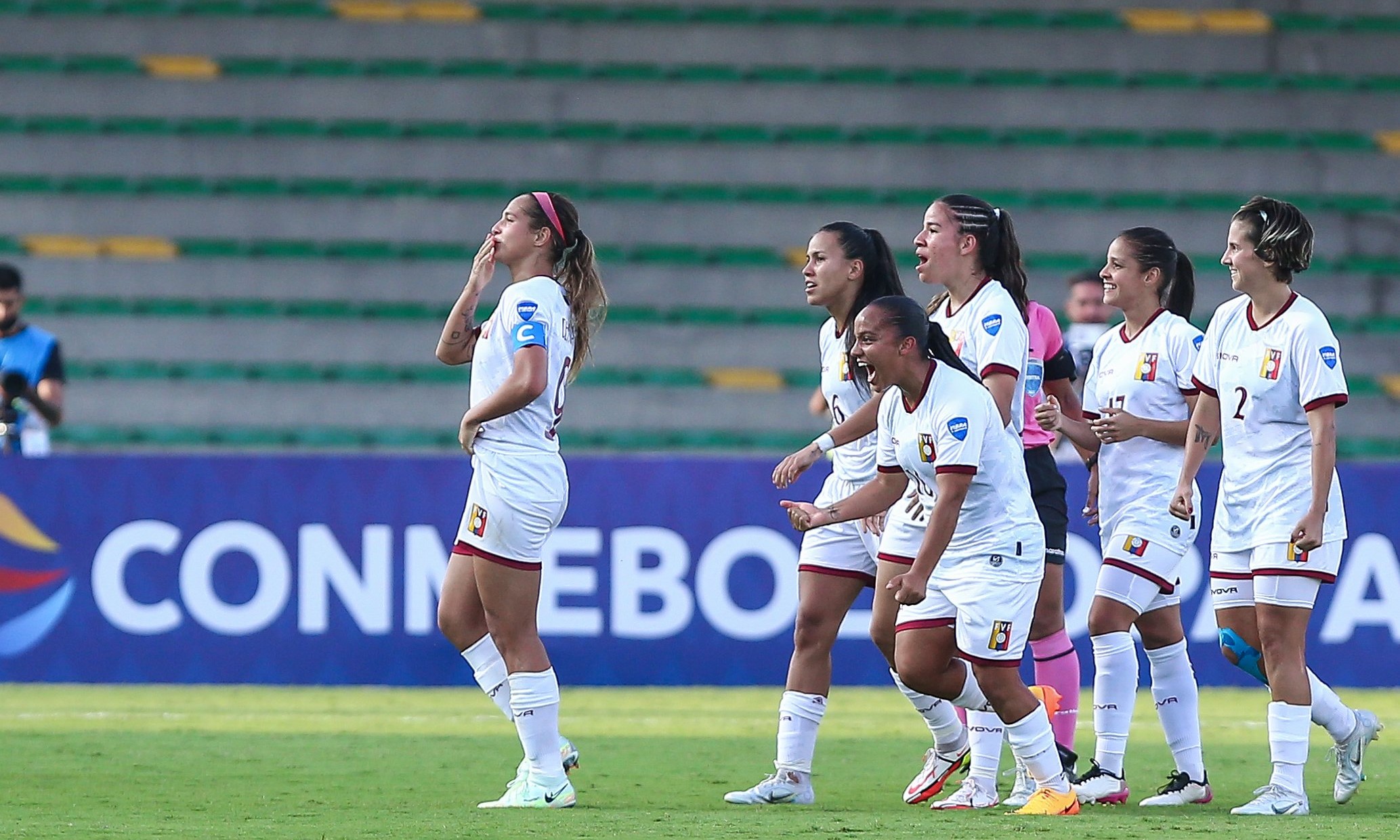 Deyna Castellanos anotó un golazo para la victoria de Venezuela ante Uruguay