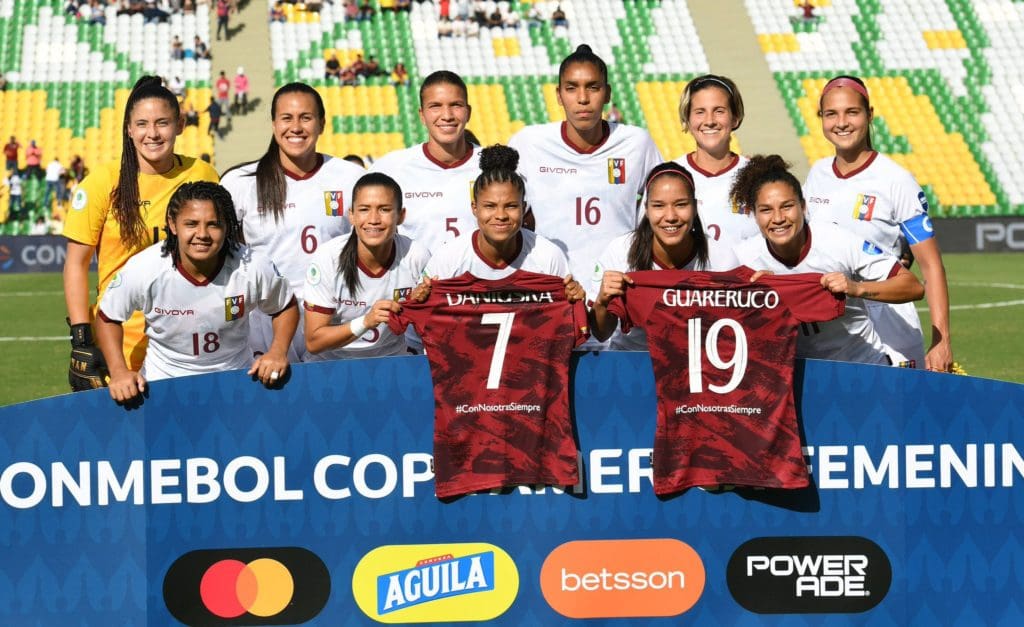 Venezuela en su estreno ante Uruguay por la Copa América femenina