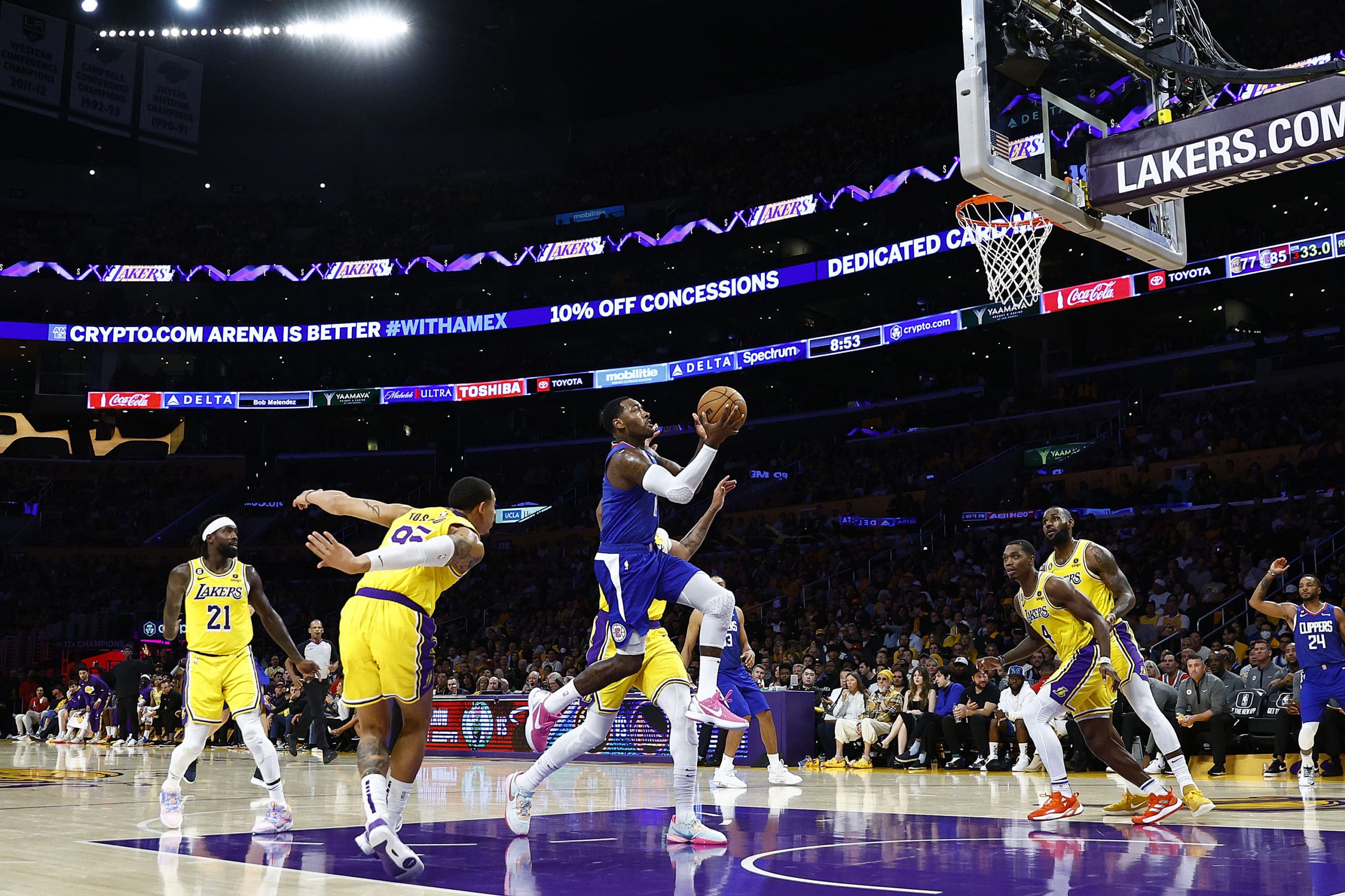 LeBron James y los Lakers vuelven a caer, esta vez ante los Clippers