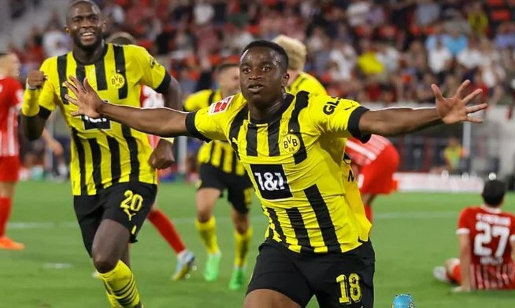 Youssoufa Moukoko - Borussia Dortmund