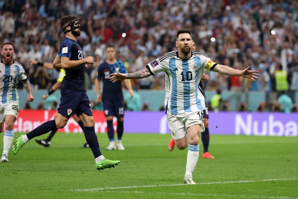 Leo Messi marca ante Croacia en Qatar 2022