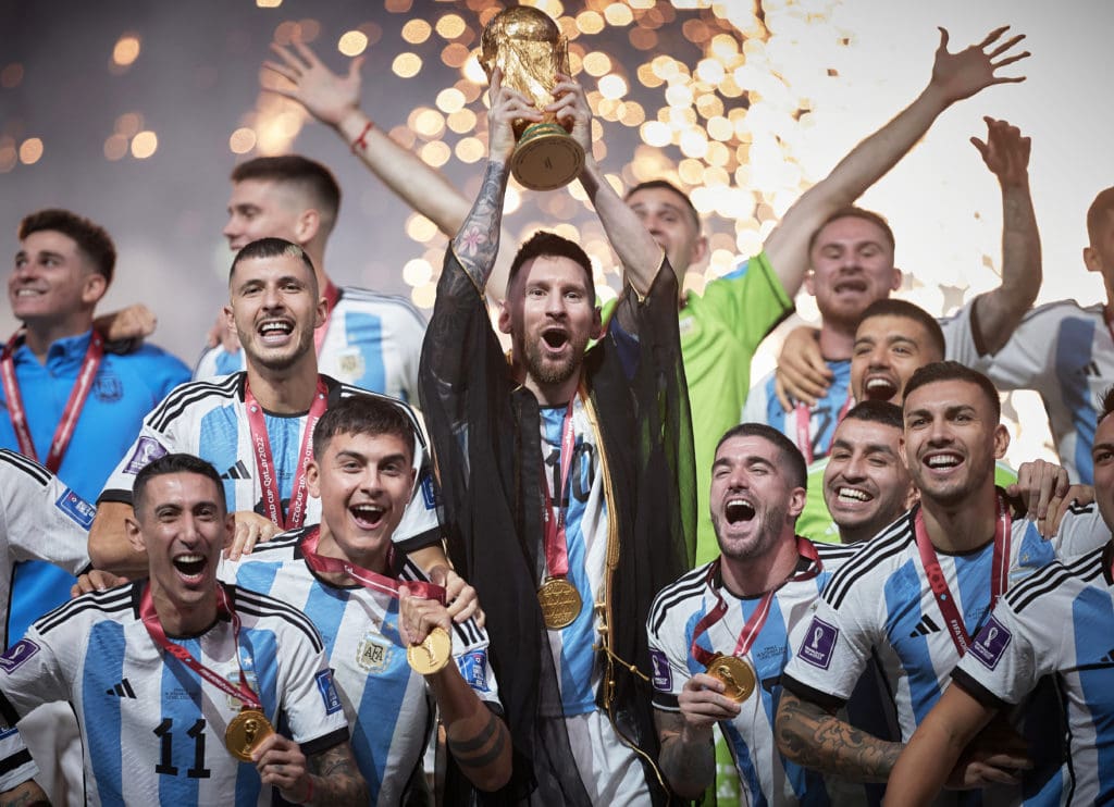 Argentina campeon mundial. Argentina y Real Madrid los reyes del futbol en 2022