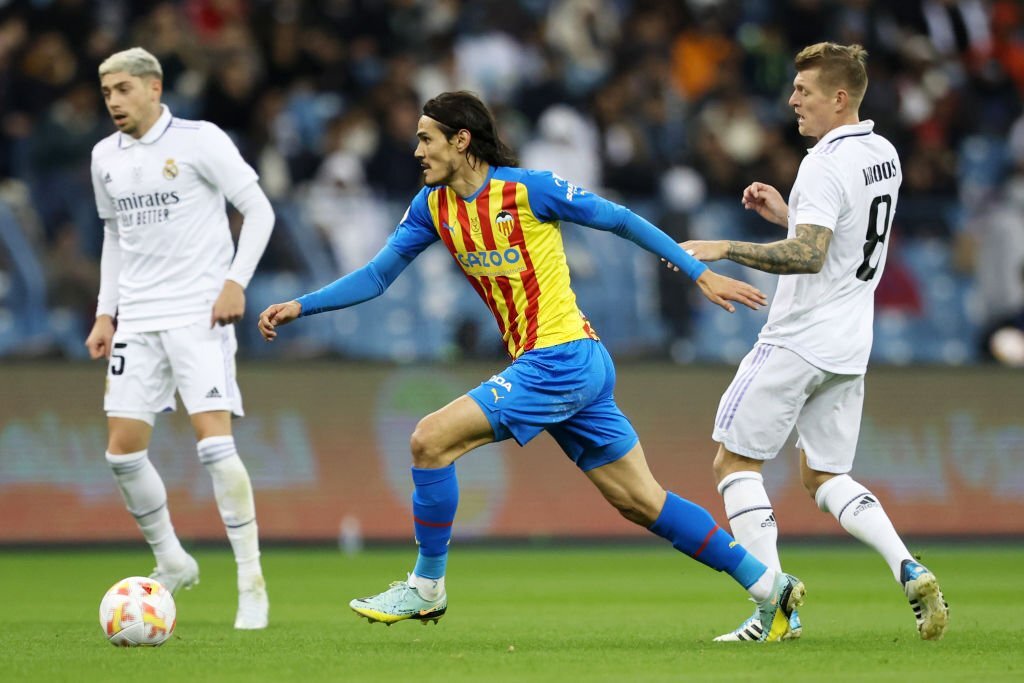 Edinson Cavani disputó todo el partido en la semifinal de la Supercopa de España