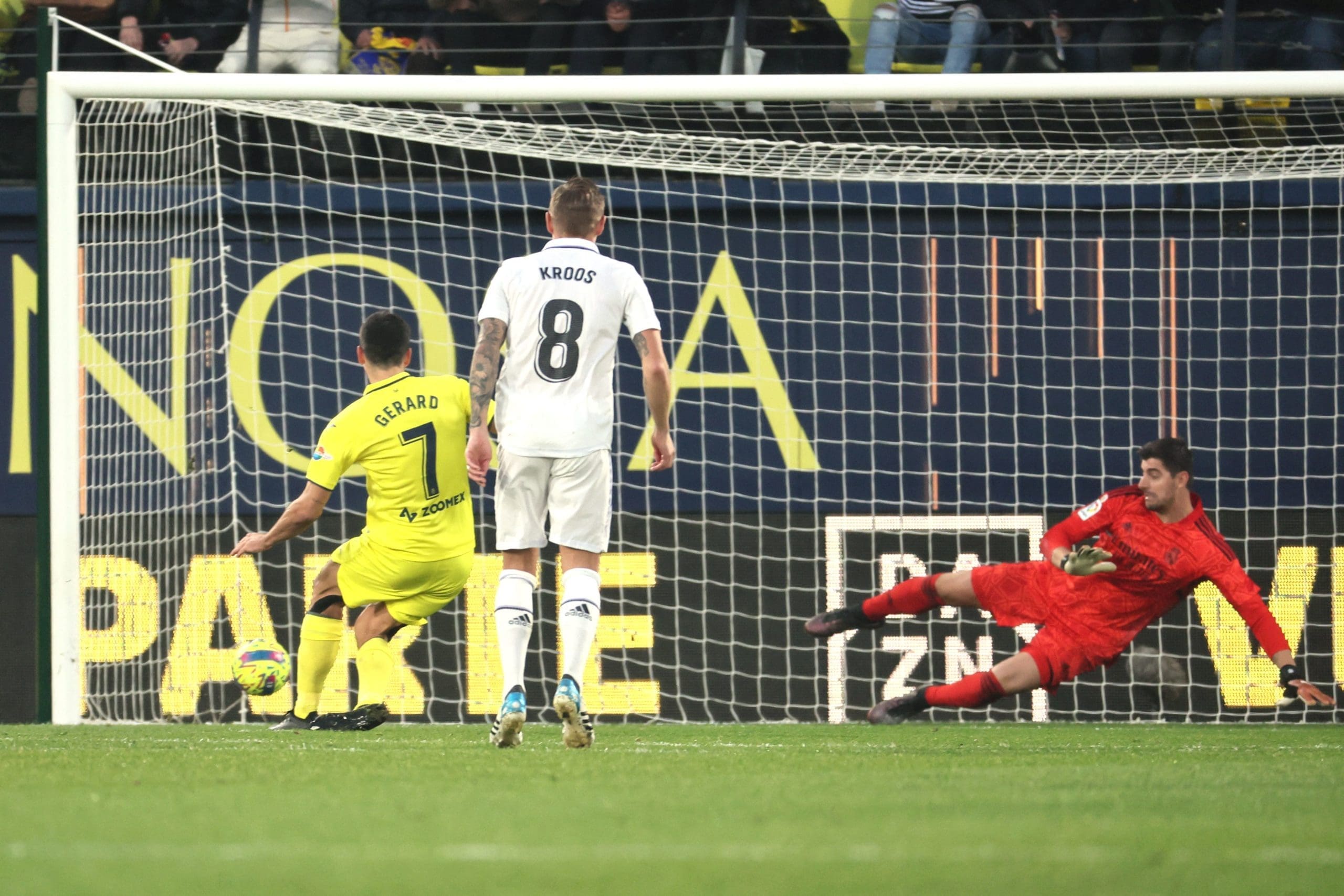 El submarino amarillo hunde el liderato del Real Madrid