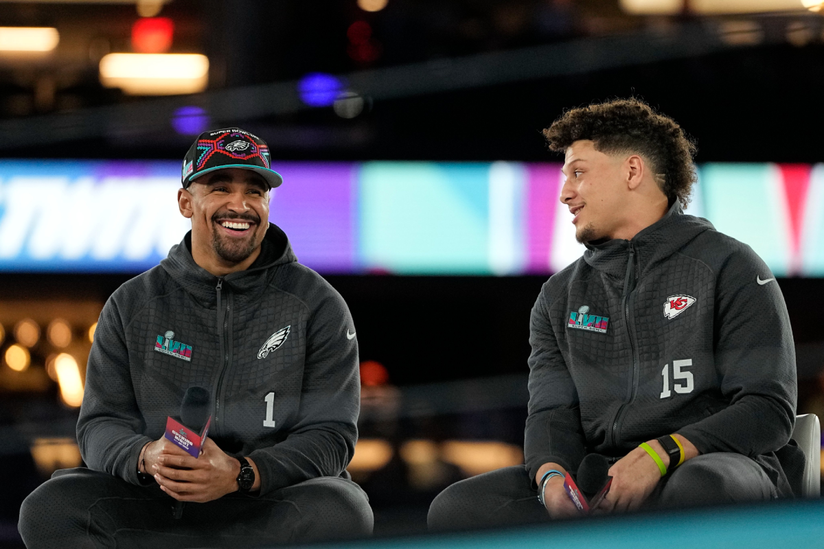 Super Bowl LVII: Jalen Hurts vs Patrick Mahomes, un frente a frente de alto voltaje