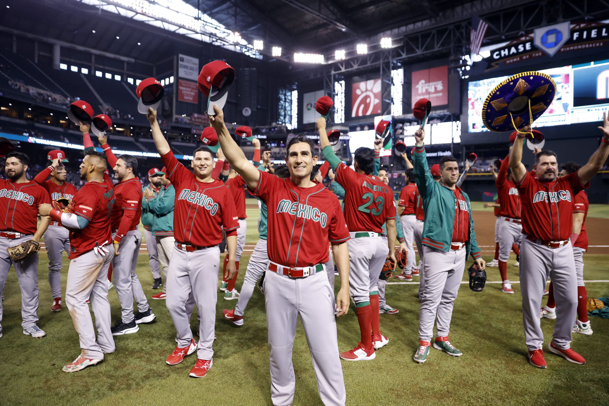 WBC: México aplasta a Canadá y clasifica a los cuartos de final del Clásico Mundial