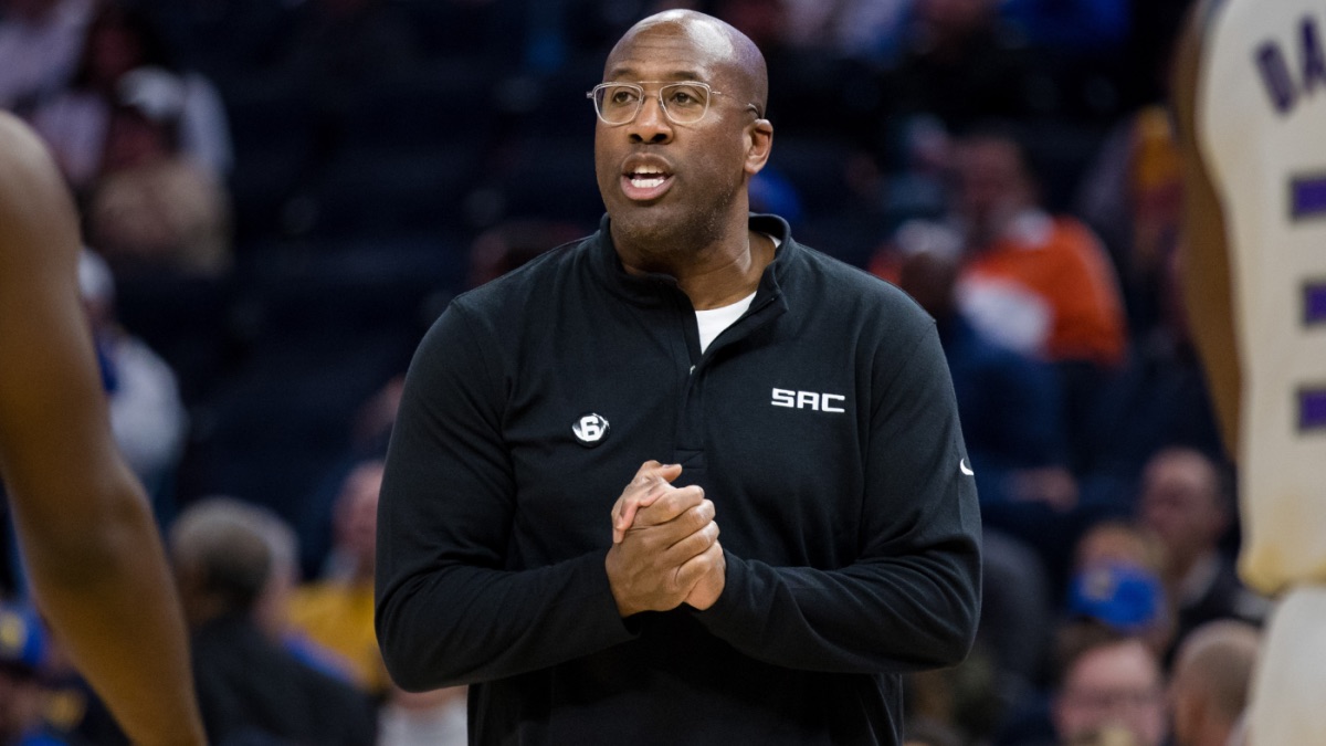 Mike Brown y razones de ser coach del año en la NBA