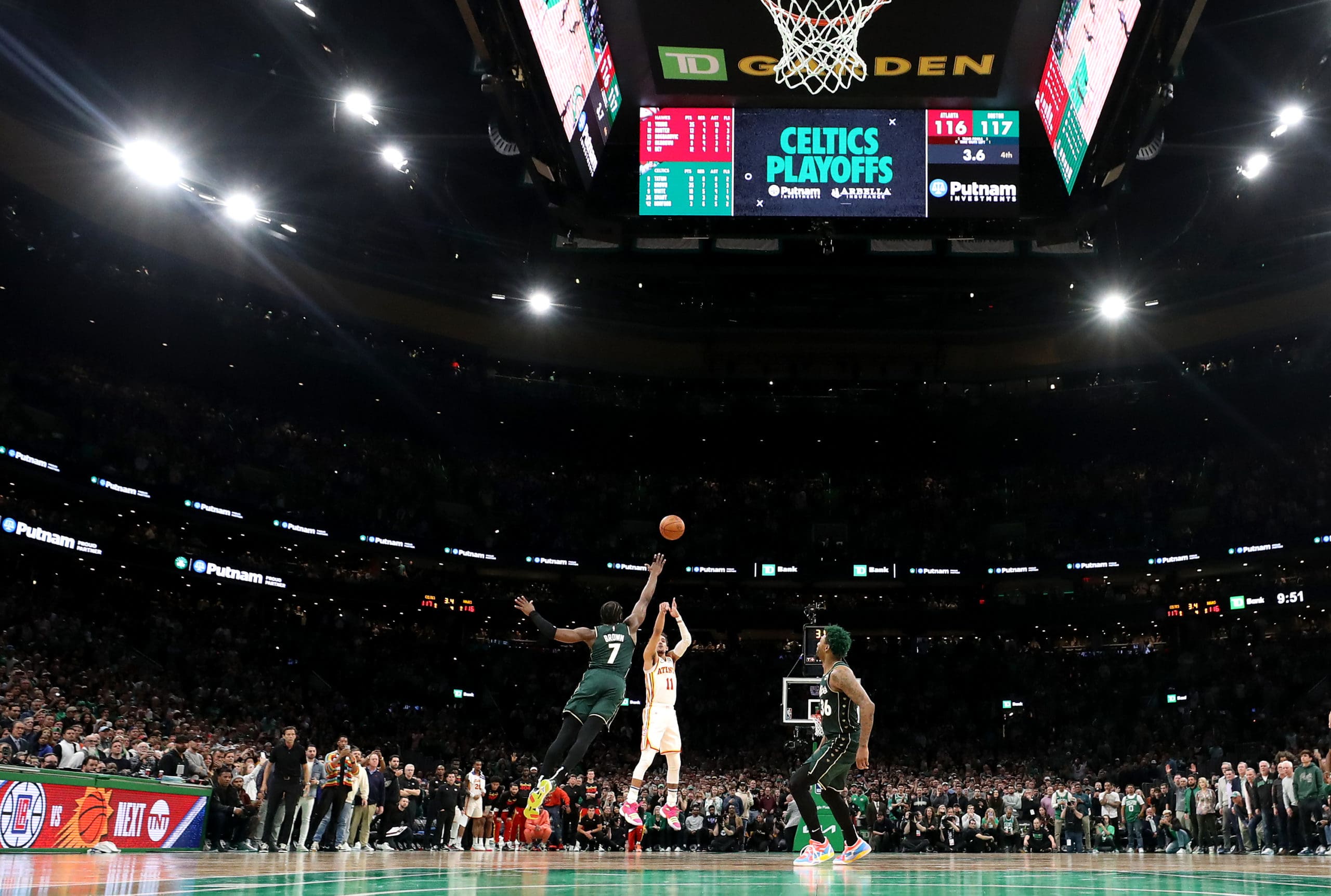 Los Atlanta Hawks remontaron y forzaron un sexto juego para definir el semifinalista