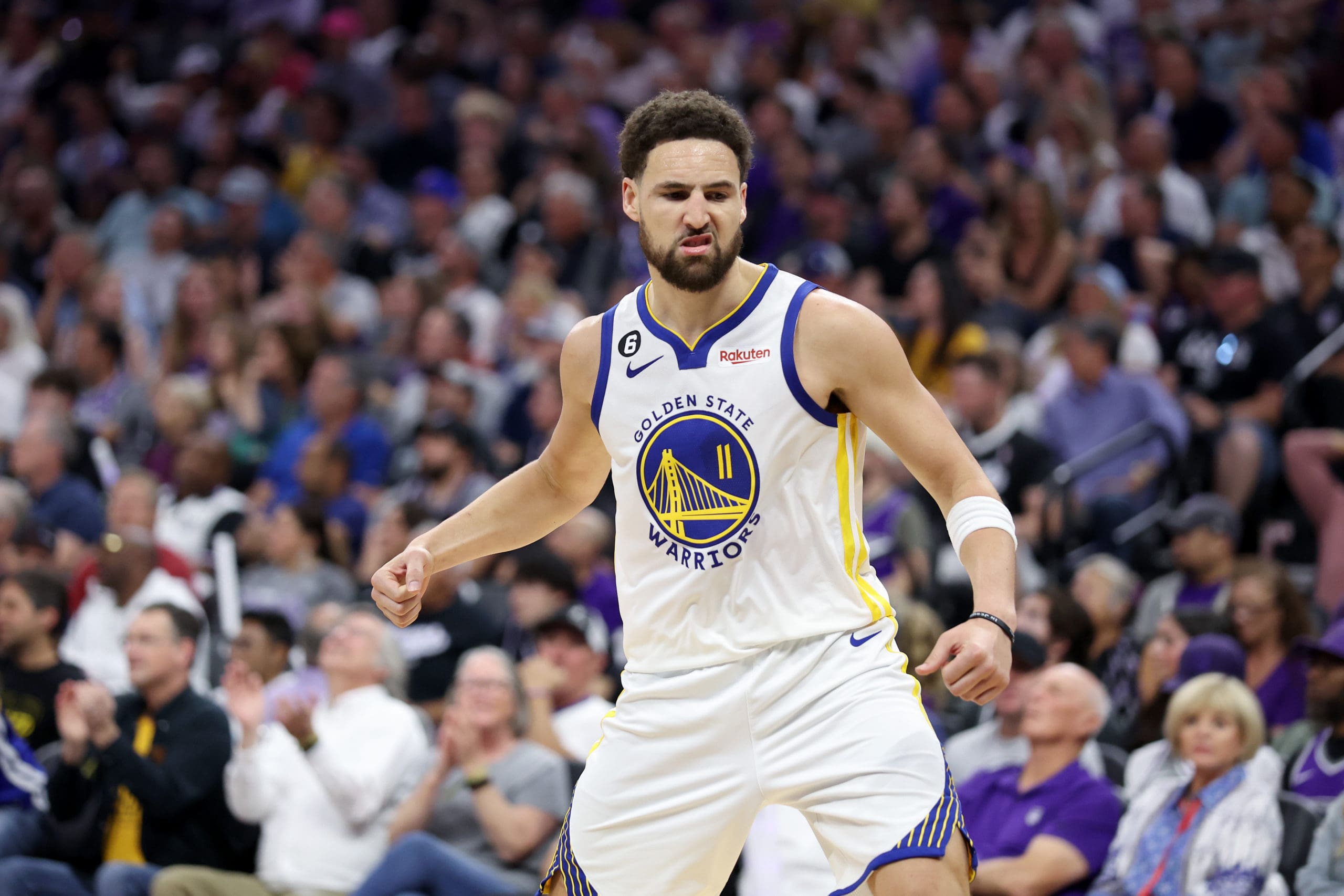 Los Warriors consiguen su primera victoria de visitante con sabor a semifinal