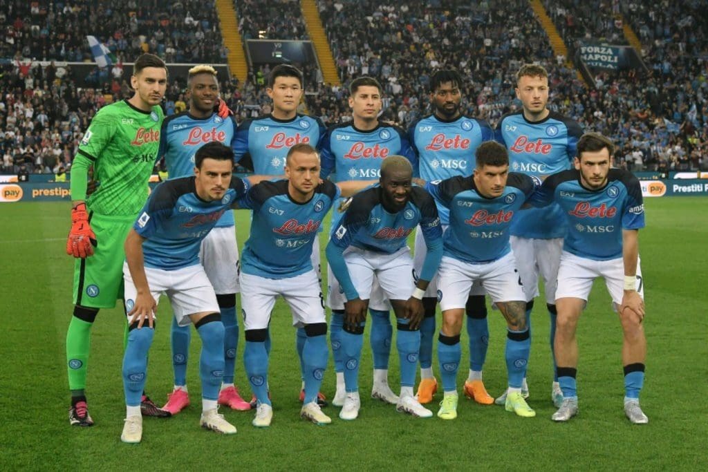 El once de Napoli antes del duelo con Udinese, que selló el Scudetto.