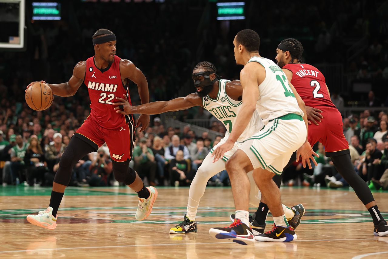 Miami Heat sorprende en TD Garden a Boston Celtics con Butler como protagonista