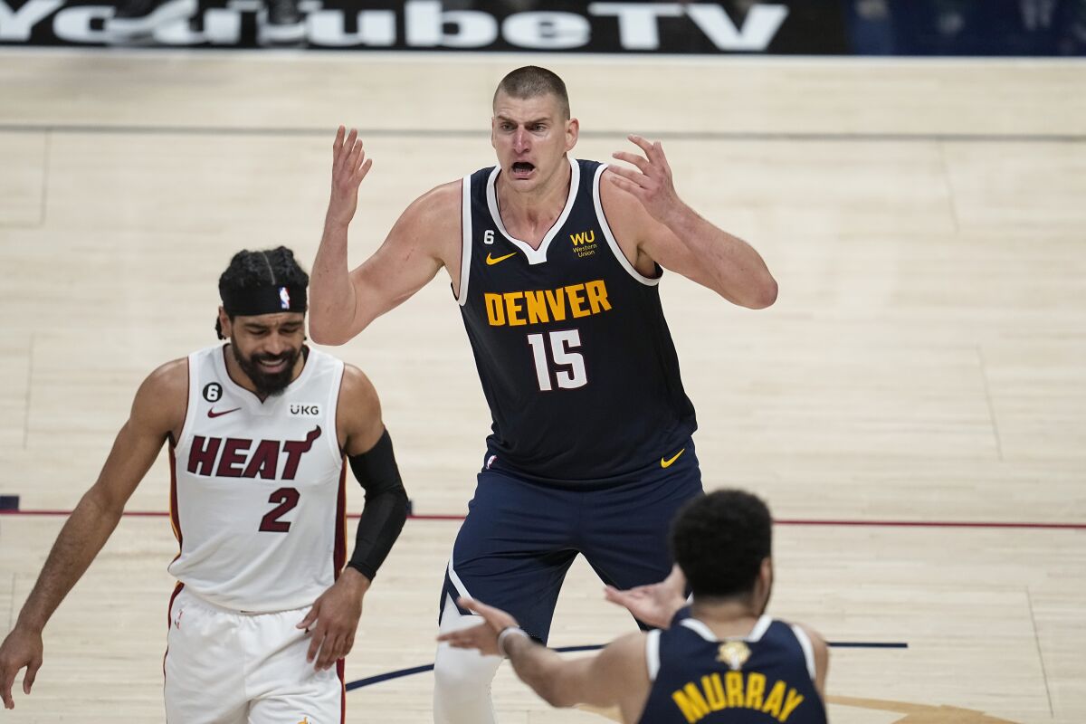 El Heat rompe la racha de los Nuggets y empata la serie 1-1