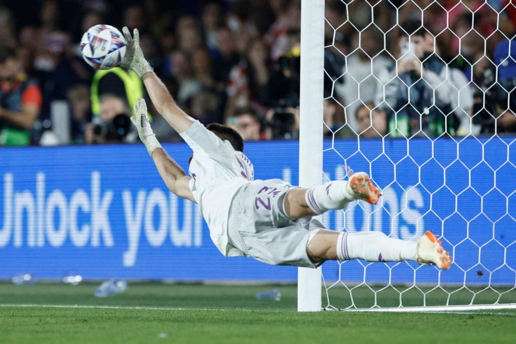 Tras 11 años de su último título España se corona campeona de la UEFA Nations League. Unai Simón héroe de la noche.